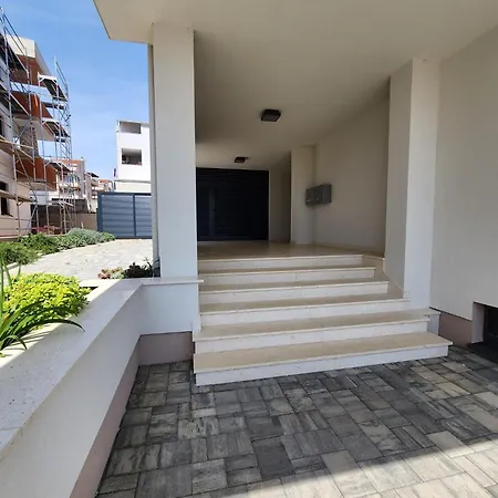 דירה Brand New With Private Yard Allure Ii זאדאר